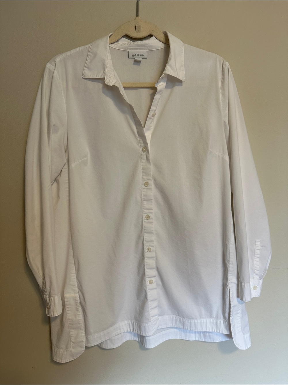 J. Jill White Women's Button-Down Shirt - Classic Collared Style
